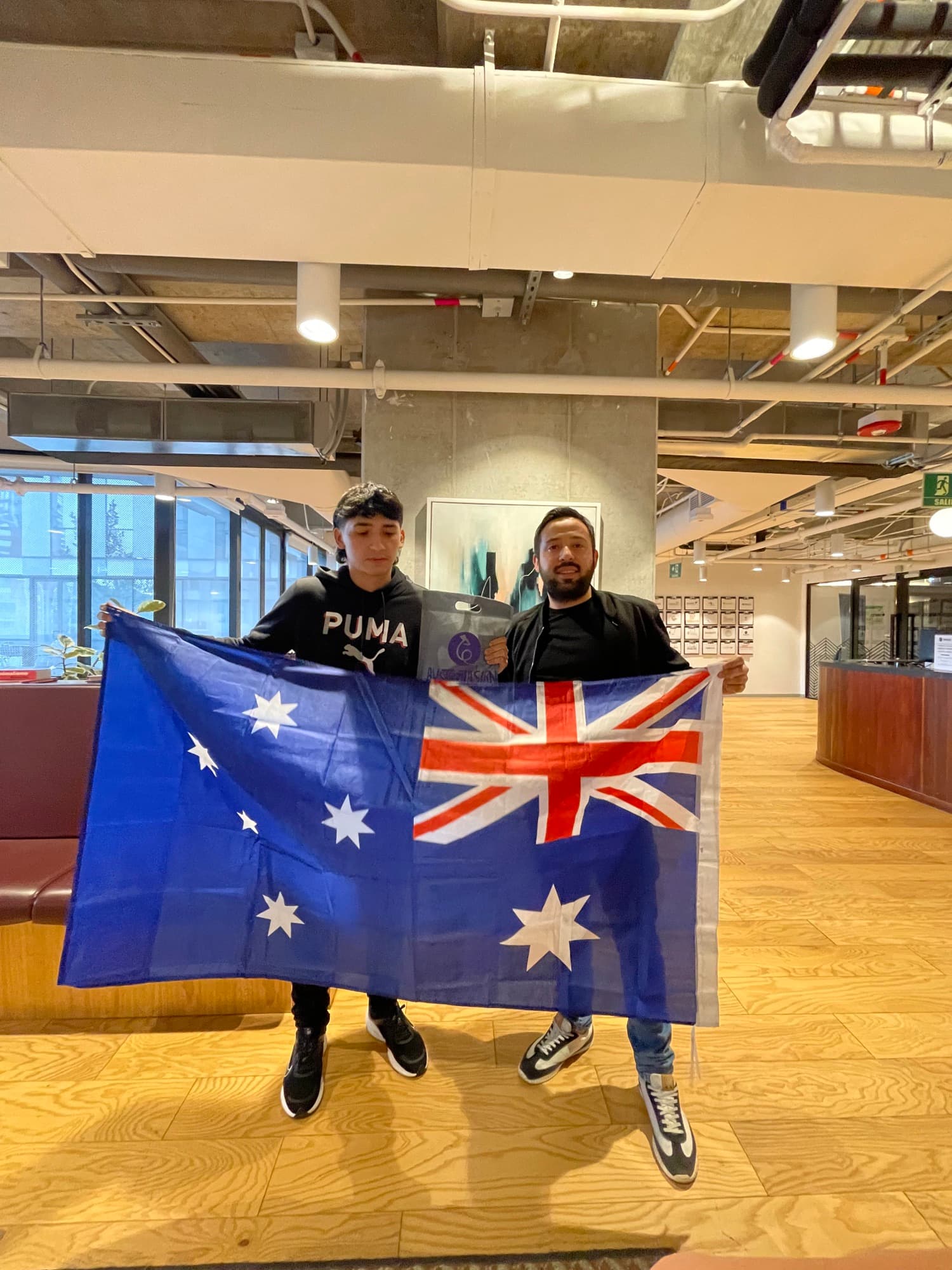 Estudiantes llegando a Australia